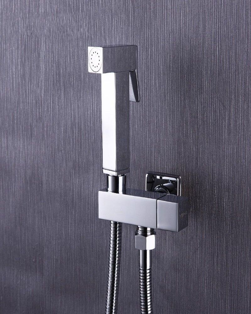Bidet spruzzatore e Shattaf